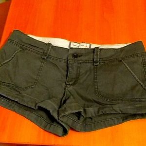 Abercrombie and Fitch olive green short-shorts sz 2